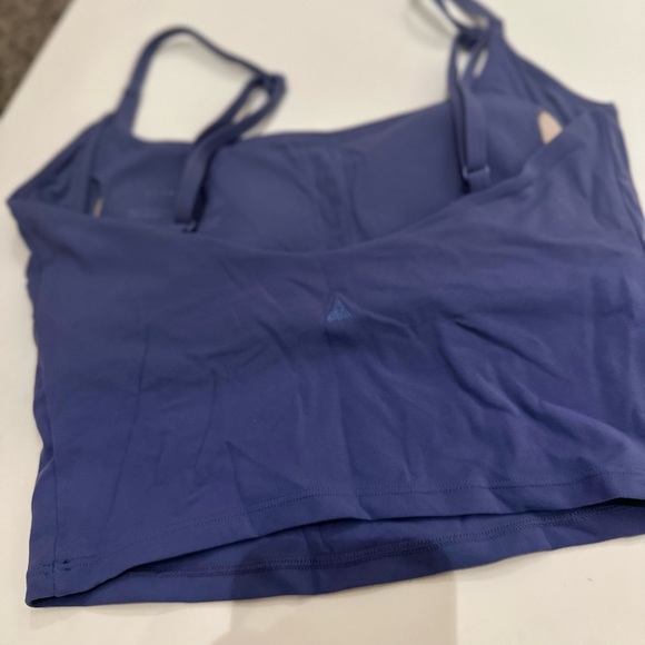 Vitality Cloud II Contour Tank (balance athletica) - Picture 7 of 9